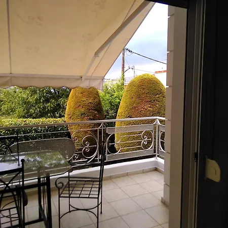 La Maison De Catherine Volos