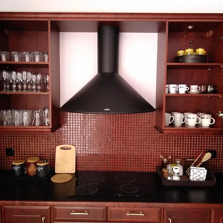 La Maison De Catherine * فولوس