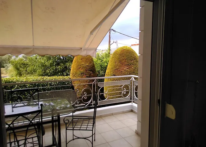 La Maison De Catherine Volos