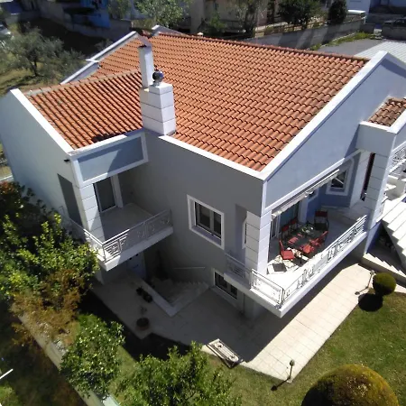 La Maison De Catherine * فولوس